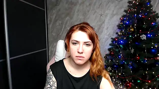 Reginasmilee online show from December 17, 1:55 am