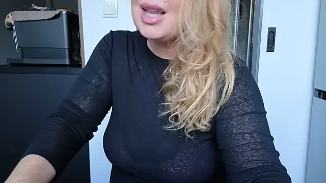 Snapshot of TammyJeann chatting on September 12, 3:01 pm TammyJeann online show from September 12, 3:01 pm