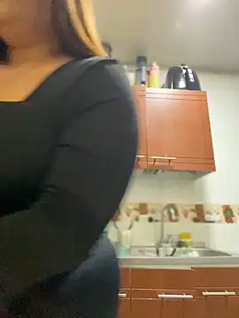 AliceStarshine online show from February 4, 11:06 pm