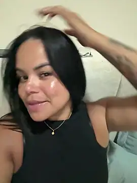 Snapshot of AliceStarshine chatting on November 15, 5:16 am AliceStarshine online show from November 15, 5:16 am