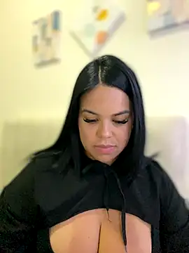 Snapshot of AliceStarshine chatting on November 25, 11:27 pm AliceStarshine online show from November 25, 11:27 pm