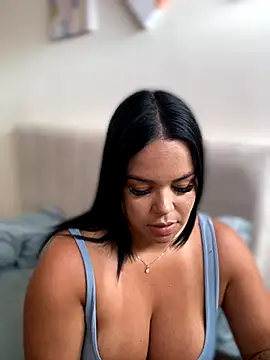 Snapshot of AliceStarshine chatting on November 27, 5:04 pm AliceStarshine online show from November 27, 5:04 pm