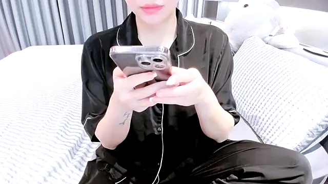 Snapshot of SungkyunnKwan chatting on February 15, 11:06 am SungkyunnKwan online show from February 15, 11:06 am