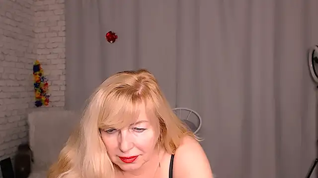 Snapshot of Samantha_Si chatting on December 29, 12:55 pm Samantha Si online show from December 29, 12:55 pm