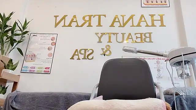 Snapshot of Katy_Bae chatting on November 19, 4:34 am Katy Bae online show from November 19, 4:34 am