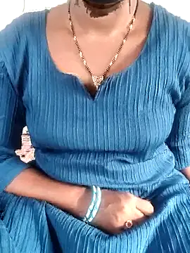 Snapshot of Mounika-Telugu chatting on July 26, 11:28 am Mounika-Telugu online show from July 26, 11:28 am
