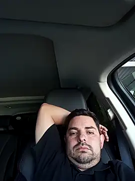 robredoj online show from October 1, 8:15 pm