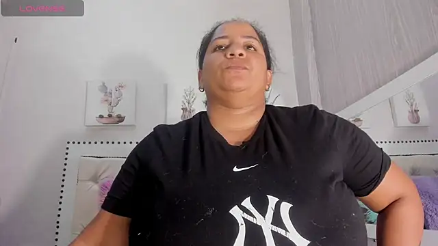 Dajanaaroa online show from December 19, 1:40 pm