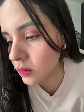 IvyValentine online show from February 6, 7:50 pm