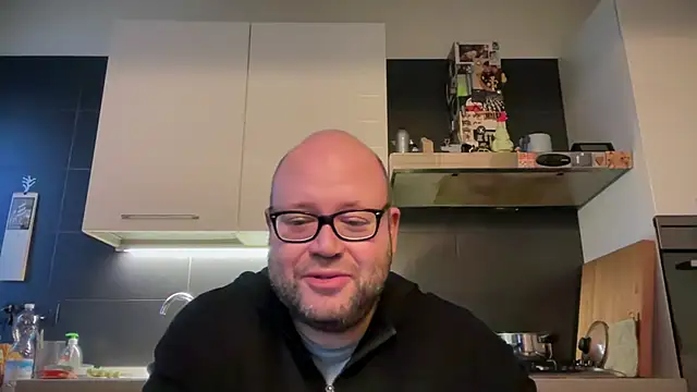theitalianbear online show from December 5, 3:06 pm