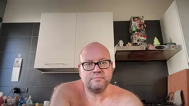 theitalianbear online show from September 27, 12:43 pm