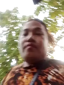 Snapshot of Andrea0414 chatting on December 29, 9:17 am Andrea0414 online show from December 29, 9:17 am