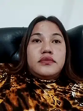 Snapshot of Andrea0414 chatting on January 28, 4:39 am Andrea0414 online show from January 28, 4:39 am