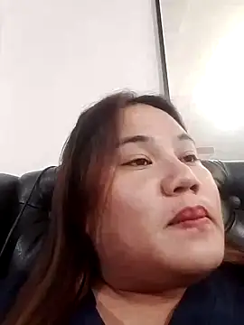 Snapshot of Andrea0414 chatting on February 18, 5:09 am Andrea0414 online show from February 18, 5:09 am