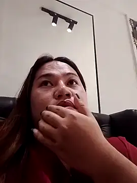 Snapshot of Andrea0414 chatting on February 28, 5:04 am Andrea0414 online show from February 28, 5:04 am