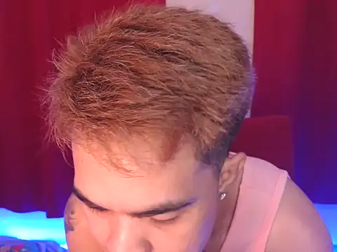 Snapshot of mike_jm chatting on October 29, 9:44 am mike jm online show from October 29, 9:44 am