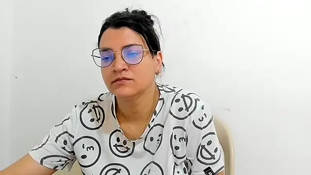 Snapshot of MARILYN_GARCIA chatting on September 28, 2:55 pm MARILYN GARCIA online show from September 28, 2:55 pm