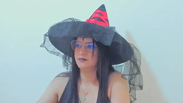 Snapshot of MARILYN_GARCIA chatting on October 31, 3:13 pm MARILYN GARCIA online show from October 31, 3:13 pm