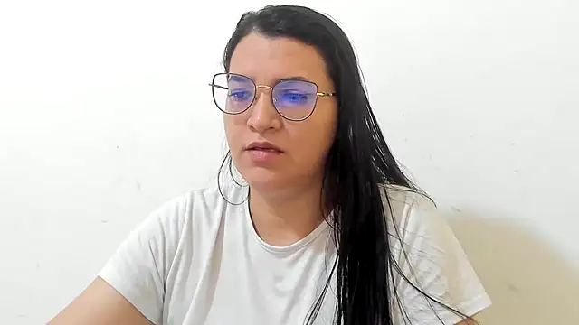 Snapshot of MARILYN_GARCIA chatting on November 24, 3:34 pm MARILYN GARCIA online show from November 24, 3:34 pm