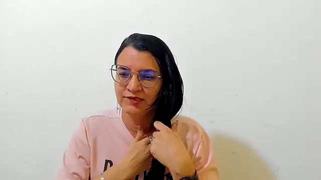 Snapshot of MARILYN_GARCIA chatting on December 4, 12:58 pm MARILYN GARCIA online show from December 4, 12:58 pm