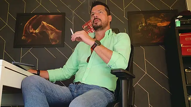 ChrisKox online show from March 23, 7:31 am