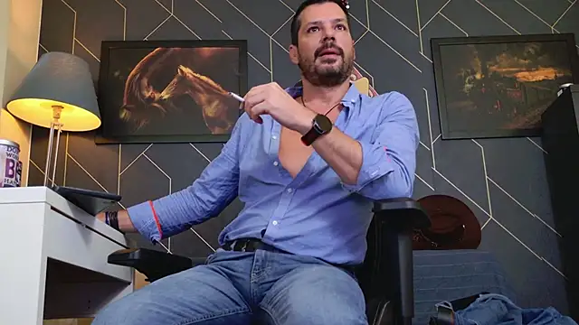 ChrisKox online show from October 31, 8:48 am