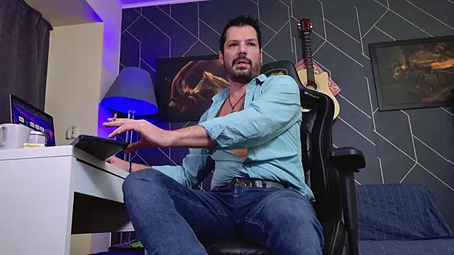 ChrisKox online show from November 27, 6:04 am