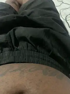 Snapshot of Negao23cmjf chatting on October 18, 12:57 am Negao23cmjf online show from October 18, 12:57 am