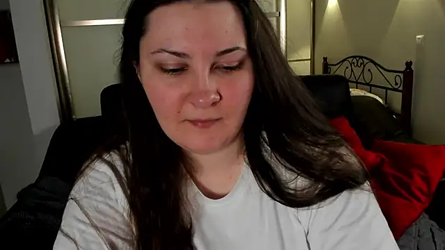 Snapshot of MarySwon chatting on March 3, 3:08 am MarySwon online show from March 3, 3:08 am