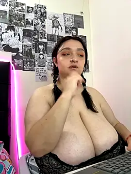 aliceayres797 online show from October 19, 5:13 pm