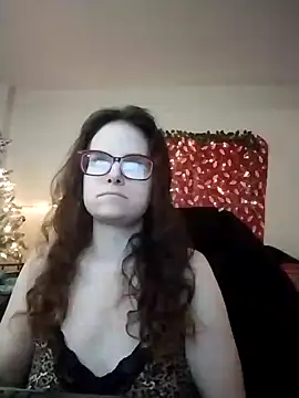Snapshot of JessaBella chatting on December 10, 3:01 pm JessaBella online show from December 10, 3:01 pm