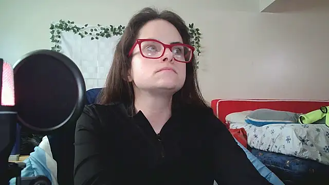 Snapshot of JessaBella chatting on February 3, 8:13 pm JessaBella online show from February 3, 8:13 pm