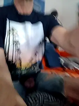 Snapshot of Stavross166 chatting on January 7, 11:05 am Stavross166 online show from January 7, 11:05 am