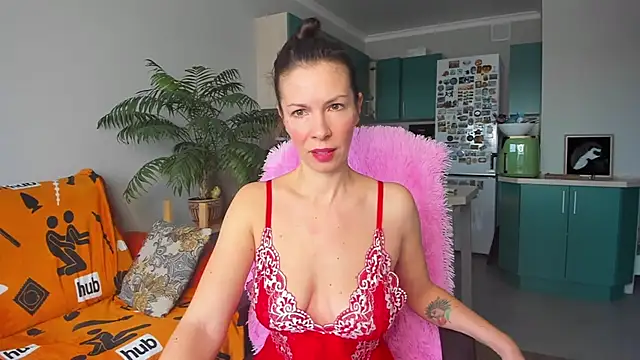 ChristinaGlory online show from March 7, 6:46 am