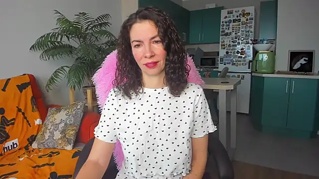 ChristinaGlory online show from March 12, 7:46 am