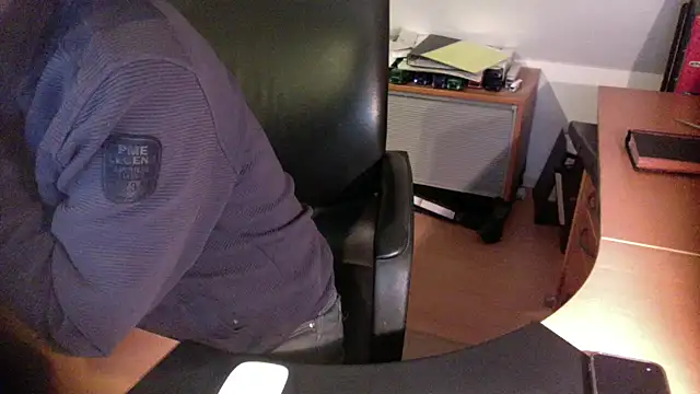 outlaw200 online show from December 17, 7:59 pm