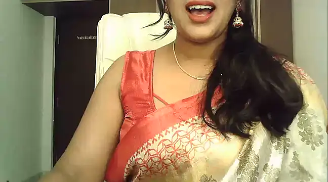 Snapshot of Spandana_Sweety chatting on January 29, 11:51 am Spandana Sweety online show from January 29, 11:51 am