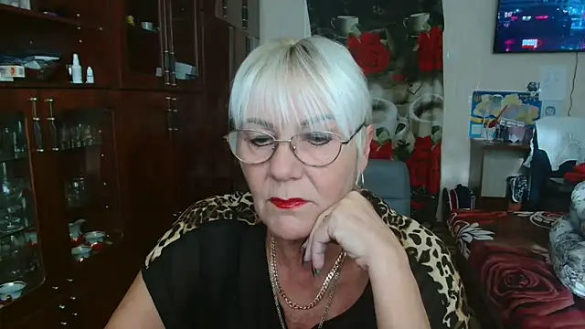 JenaCheim online show from September 19, 5:20 am