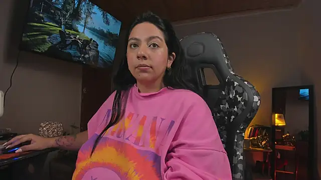 coraline latin online show from February 12, 9:01 pm