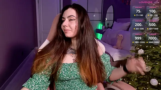 Foxohlove online show from January 9, 12:30 pm