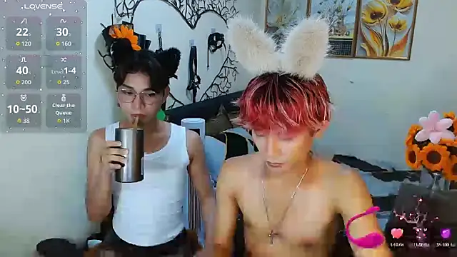 Snapshot of WildestTwink chatting on October 11, 5:11 pm WildestTwink online show from October 11, 5:11 pm