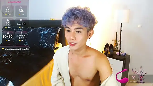 WildestTwink online show from April 16, 9:39 pm