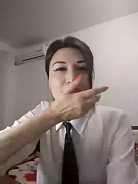 RebeccaNice online show from February 1, 3:50 pm