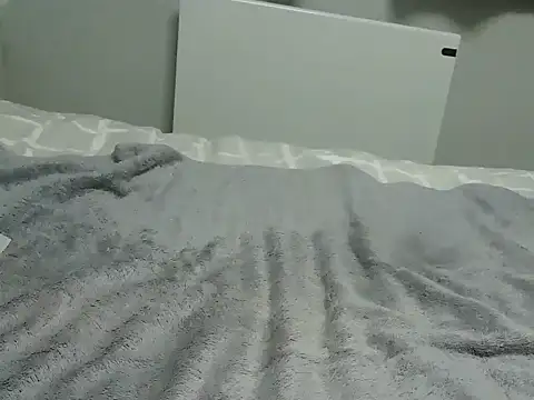 Snapshot of shysuckinguy chatting on January 15, 1:41 pm shysuckinguy online show from January 15, 1:41 pm