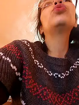 Snapshot of rposhta1991 chatting on February 15, 6:12 pm rposhta1991 online show from February 15, 6:12 pm