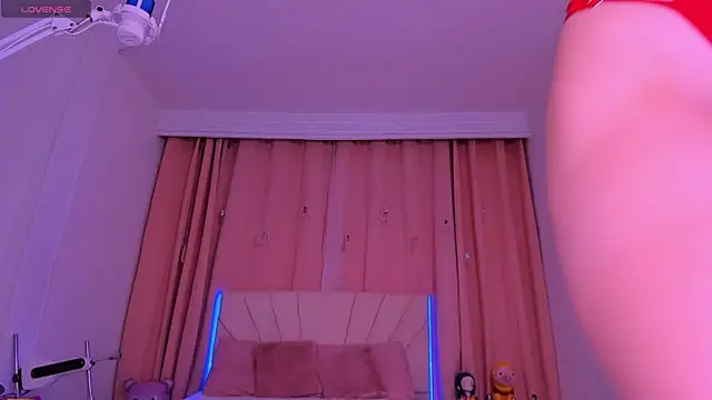 Body69ld online show from January 31, 9:59 pm