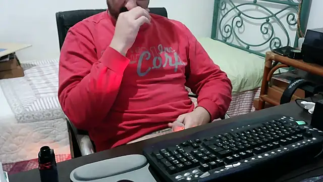 Snapshot of Italian_dark_desire chatting on December 14, 6:01 pm Italian dark desire online show from December 14, 6:01 pm