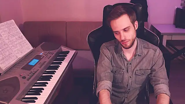 Sweetparker online show from December 4, 8:45 am