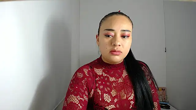 Snapshot of ReyleDoll chatting on December 18, 7:41 pm ReyleDoll online show from December 18, 7:41 pm