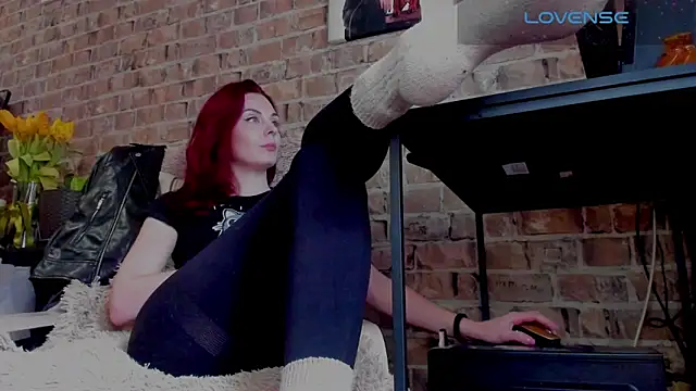 MrsVenus online show from March 24, 11:59 am